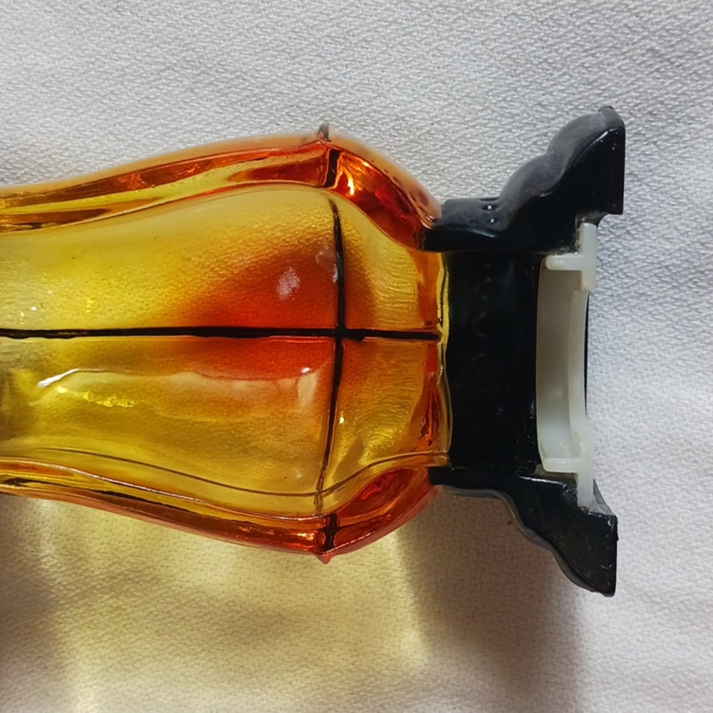 Miniature Oil Lantern Night Light Cover Wall Decor Victorian Amber Glow - Picture 2 of 6